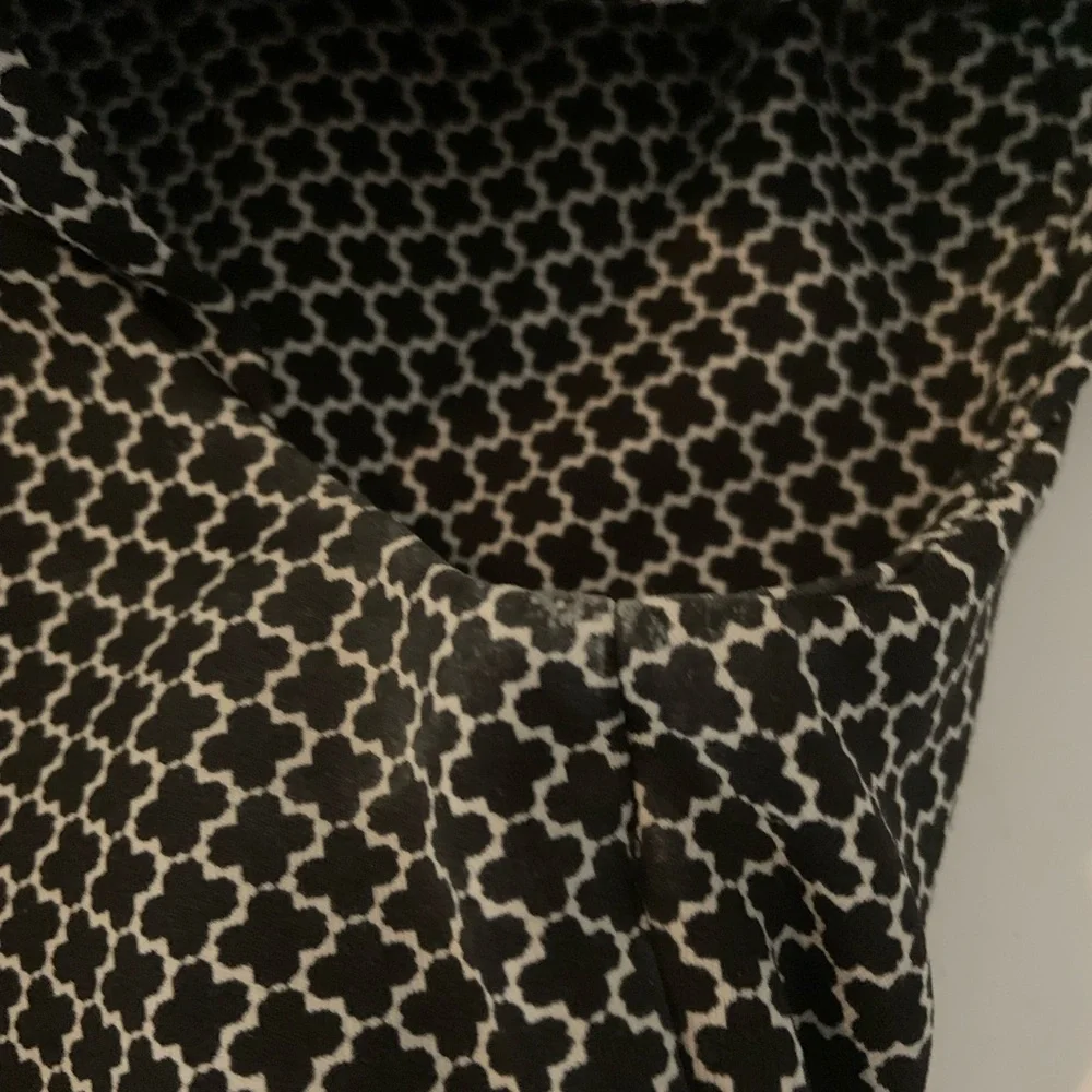 White House Black Market Quatrefoil Geo Slimming Sheath Dress Size 6 - Picture 14 of 14